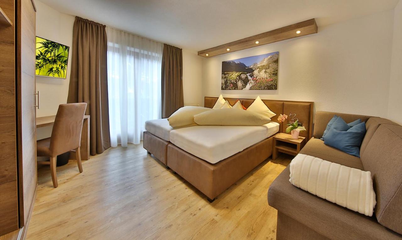 Hotel Garni Fiegl Apart Sölden Zimmer foto